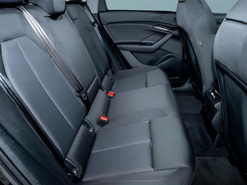 Gebraucht Audi Q6 e-tron 185 kW (252 PS) 2025 Schwarz SUV