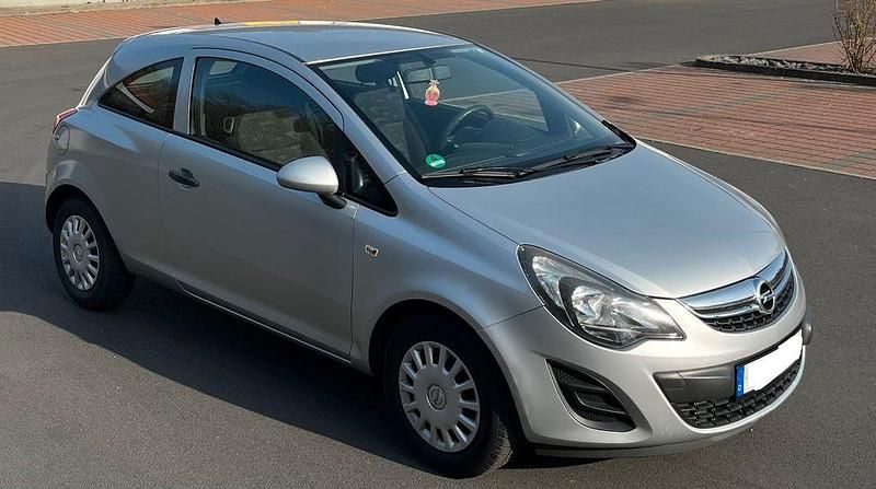 Gebraucht Opel Corsa Selection 86 PS (63 kW) 2014 Silber Kleinwagen