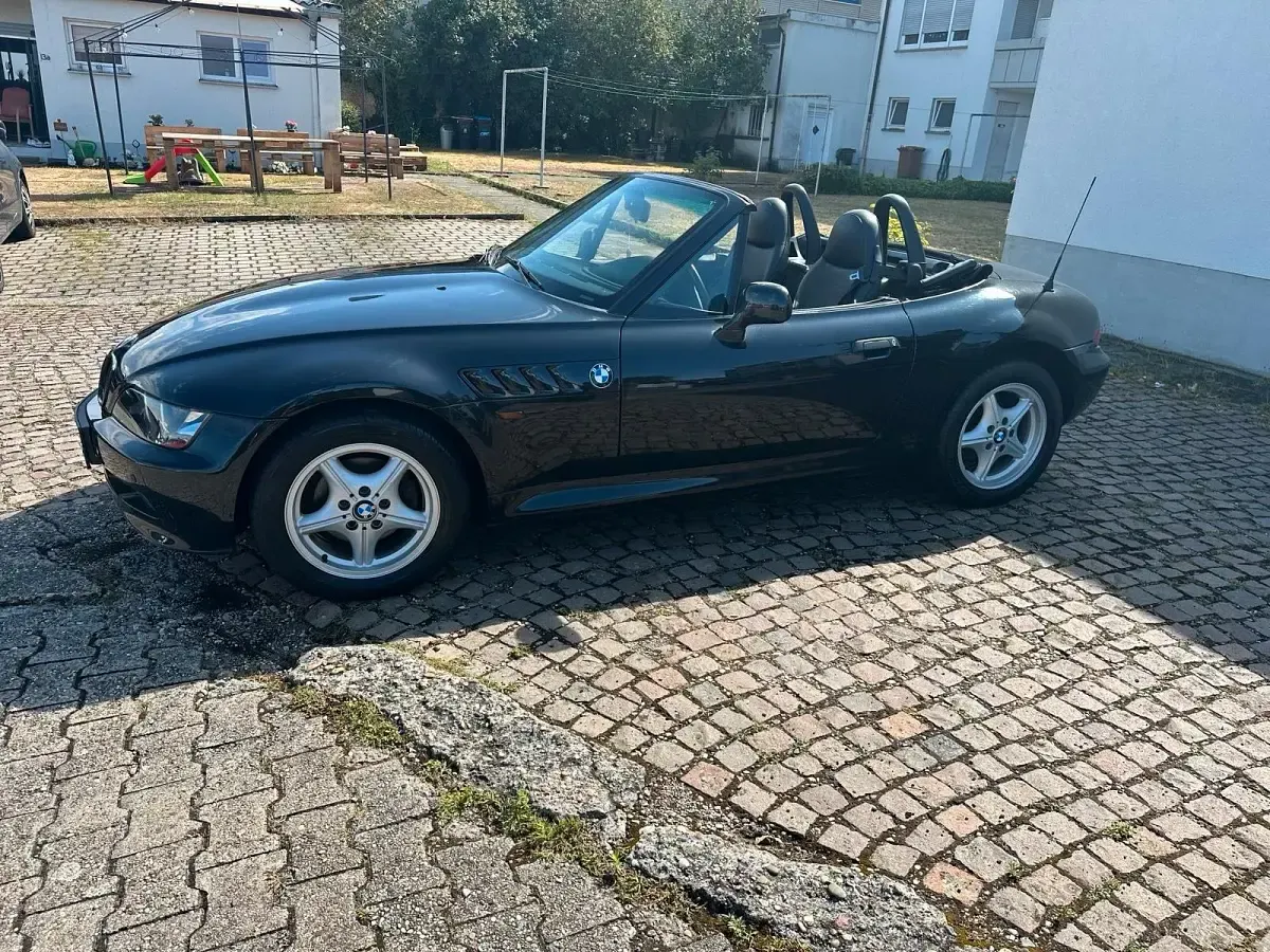 Gebraucht BMW Z3 115 PS (84 kW) 1998 Schwarz Cabrio