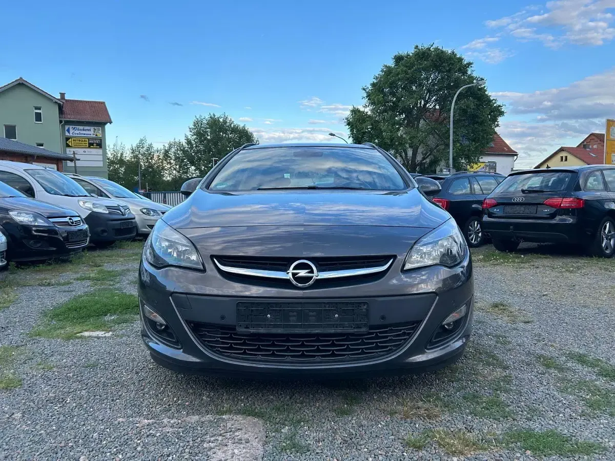 Gebraucht Opel Astra Sport 140 PS (102 kW) 2016 Grau Kombi
