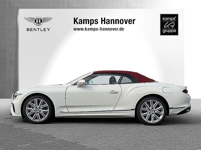 Neu Bentley Continental 680 PS (500 kW) 2026 Weiß Cabrio