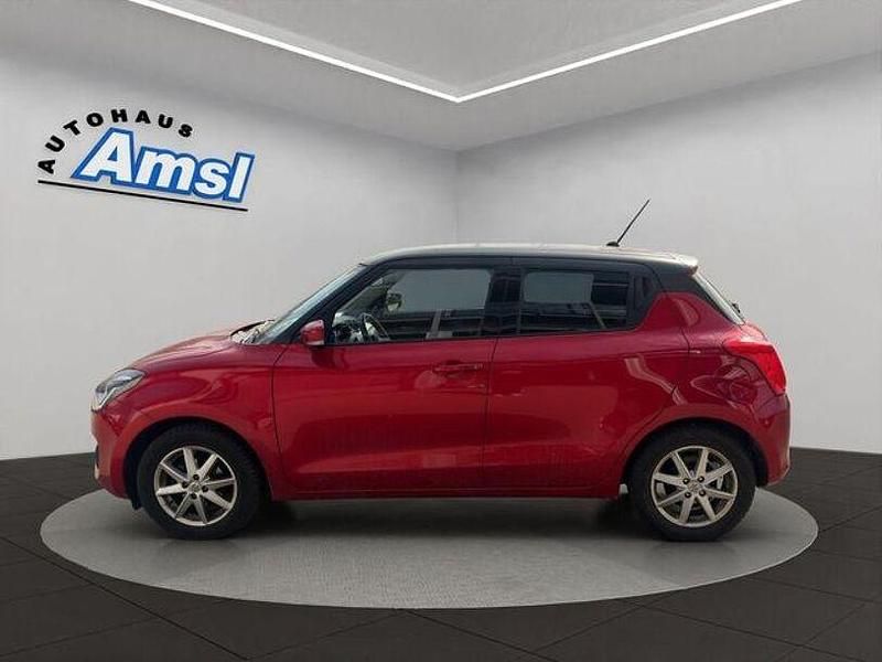 Gebraucht Suzuki Swift Comfort+ 111 PS (81 kW) 2017 Rot Kleinwagen