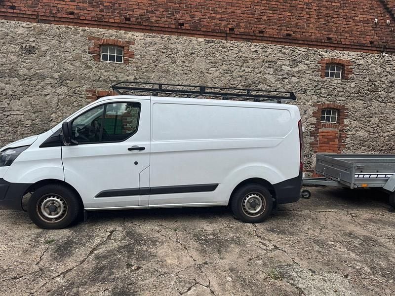 Weiß Gebraucht 2015 Ford Transit Custom Van / Kleinbus | 9.990 € (Superpreis) - Bild 1/4