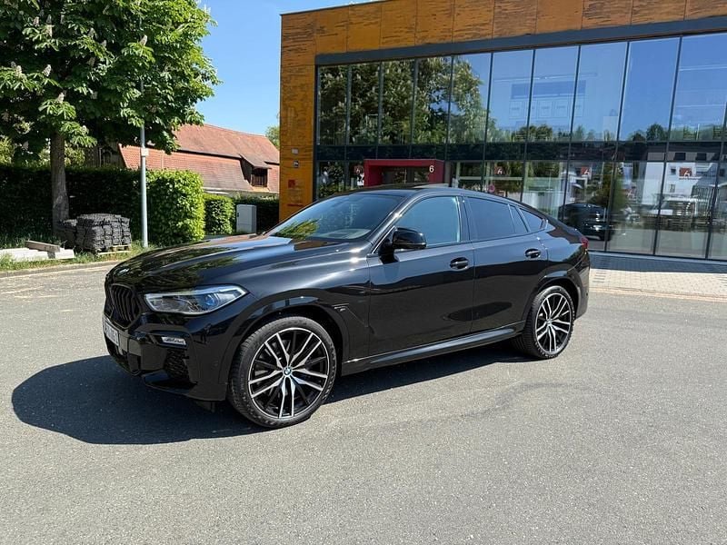 Schwarz Gebraucht 2025 BMW X6 M50 Efficient Dynamics SUV | 66.900 € - Bild 1/4