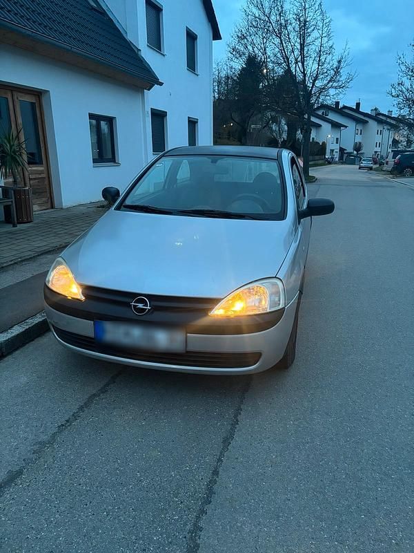 Gebraucht Opel Corsa 58 PS (42 kW) 2001 Silber Kleinwagen