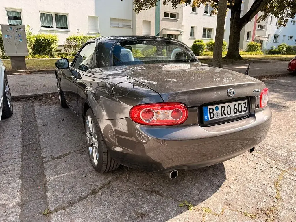 Gebraucht Mazda MX5 126 PS (92 kW) 2015 Braun Cabrio