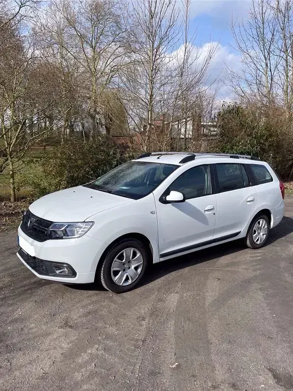 Gebraucht Dacia Logan MCV Comfort 73 PS (53 kW) 2018 Weiß Limousine