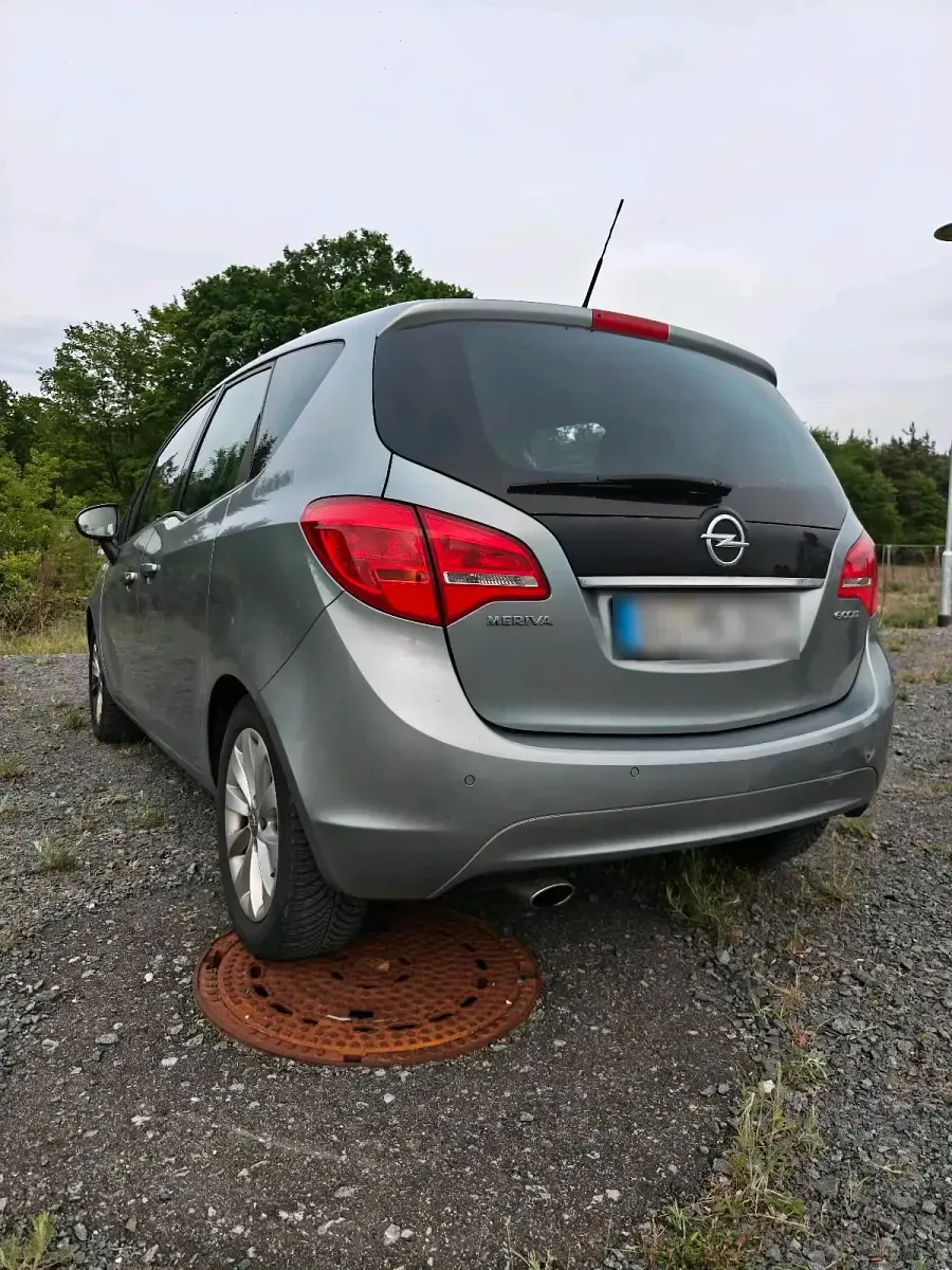 Używany Opel Meriva 140 KM (102 kW) 2012 Szary Minivan