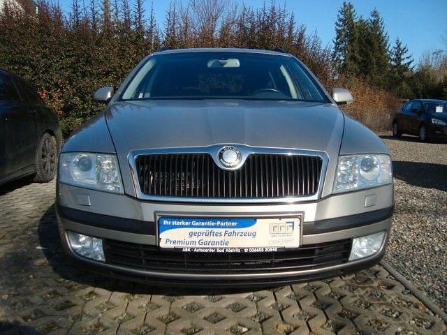 Gebraucht Skoda Octavia Elegance 140 PS (102 kW) 2007 Grau Kombi