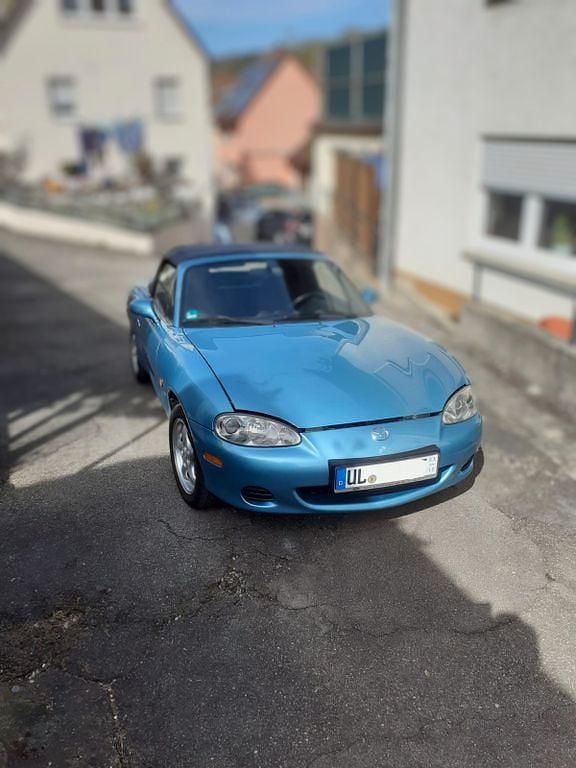 Blau Gebraucht 2001 Mazda MX5 Cabrio | 6.900 € (Fairer Preis) - Bild 1/4