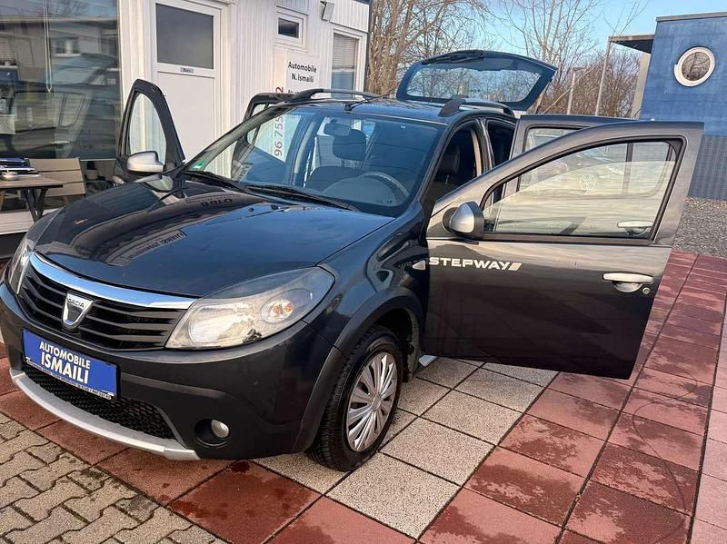 Gebraucht Dacia Sandero Stepway 88 PS (64 kW) 2011 Grau "comete" Kleinwagen