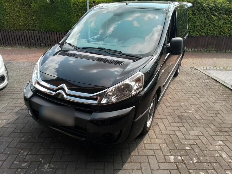 Schwarz Gebraucht 2017 Citroën Jumpy Van / Kleinbus | 5.750 € (Superpreis) - Bild 1/4