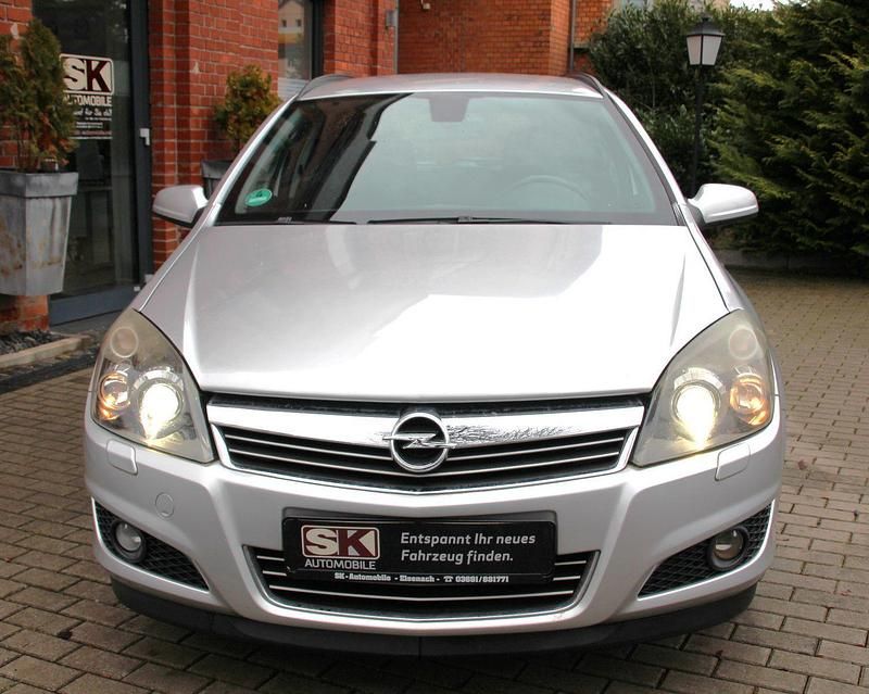 Gebraucht Opel Astra Innovation 116 PS (85 kW) 2008 Silber Kombi