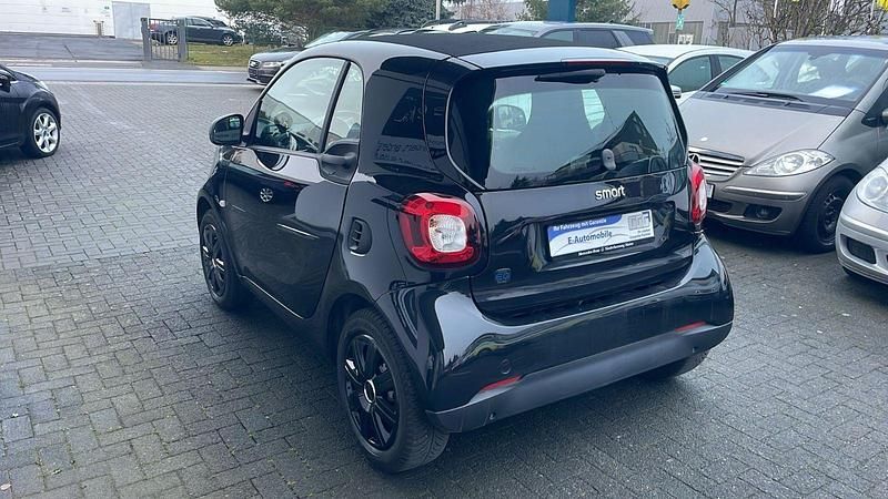 Gebraucht Smart ForTwo Coupé 60 kW (82 PS) 2023 Schwarz Coupé