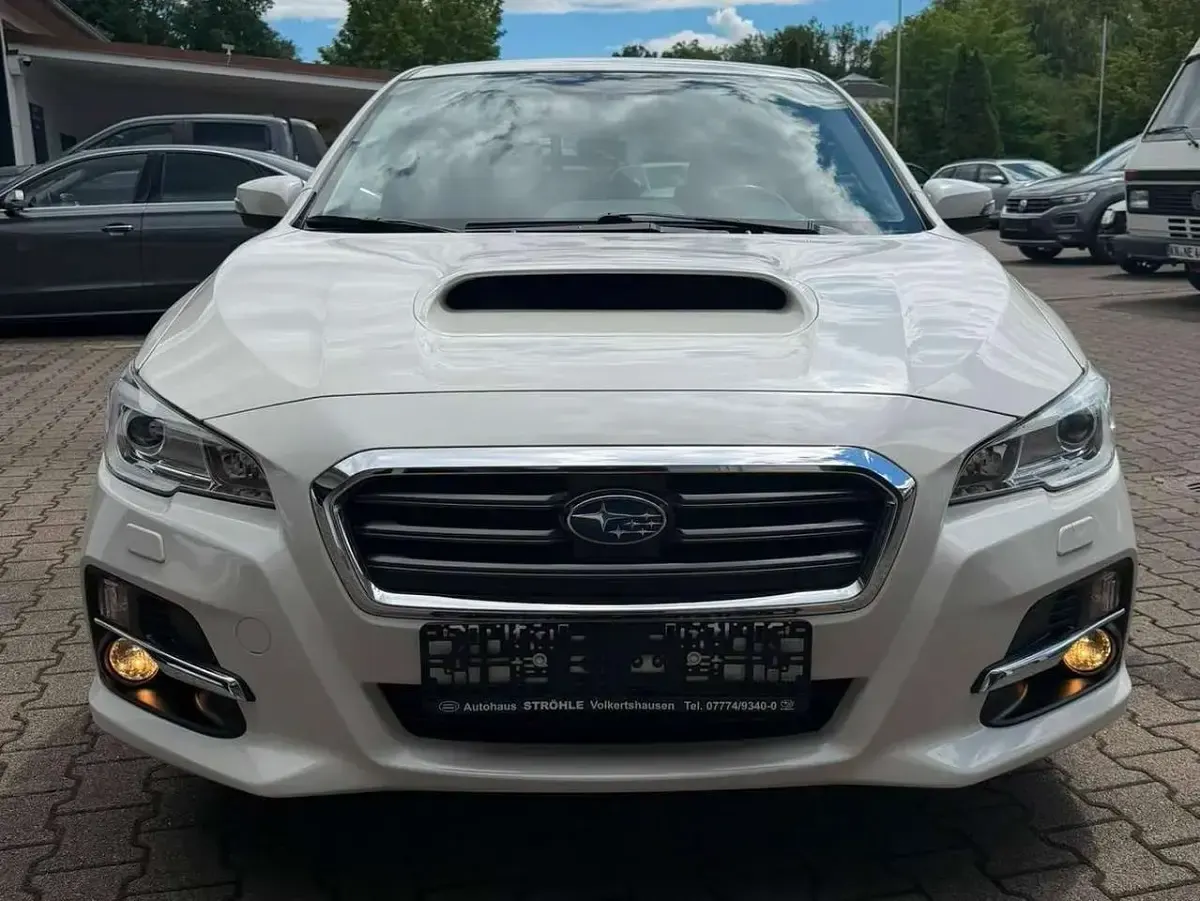 Gebraucht Subaru Levorg Trend 170 PS (125 kW) 2015 Crystal white pearl Kombi