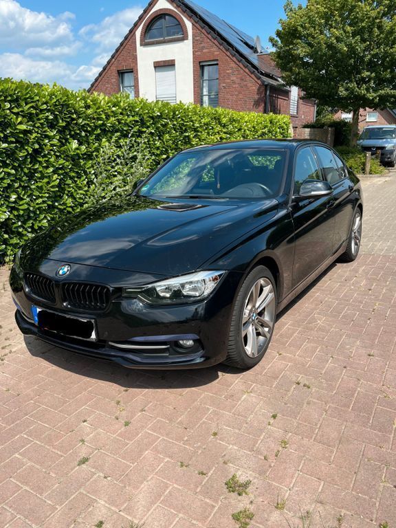 Schwarz Gebraucht 2016 BMW 318 Sport Line Limousine | 14.000 € (Guter Preis) - Bild 1/4