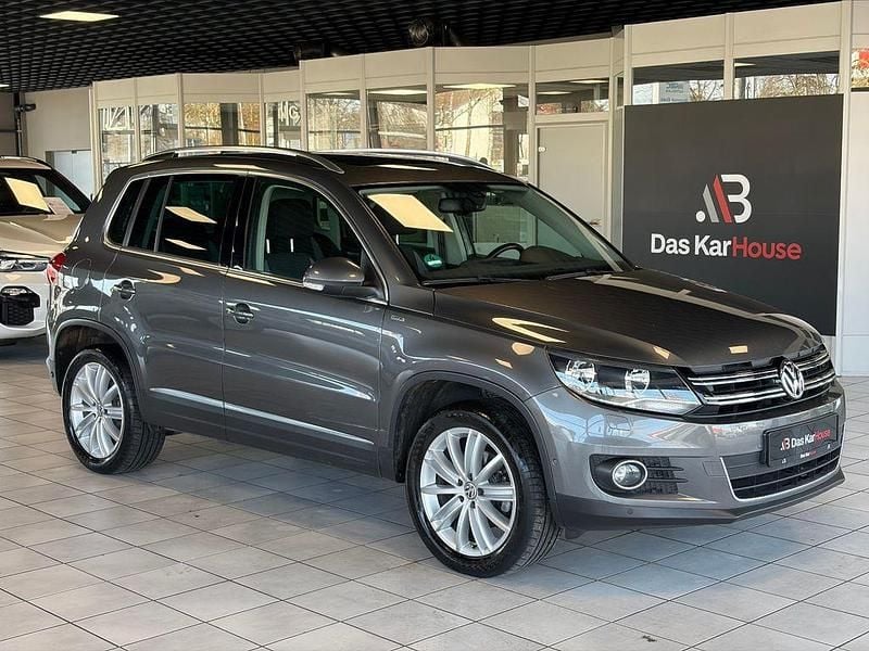 Grau Gebraucht 2013 VW Tiguan Life SUV | 12.490 € (Etwas zu teuer) - Bild 1/4