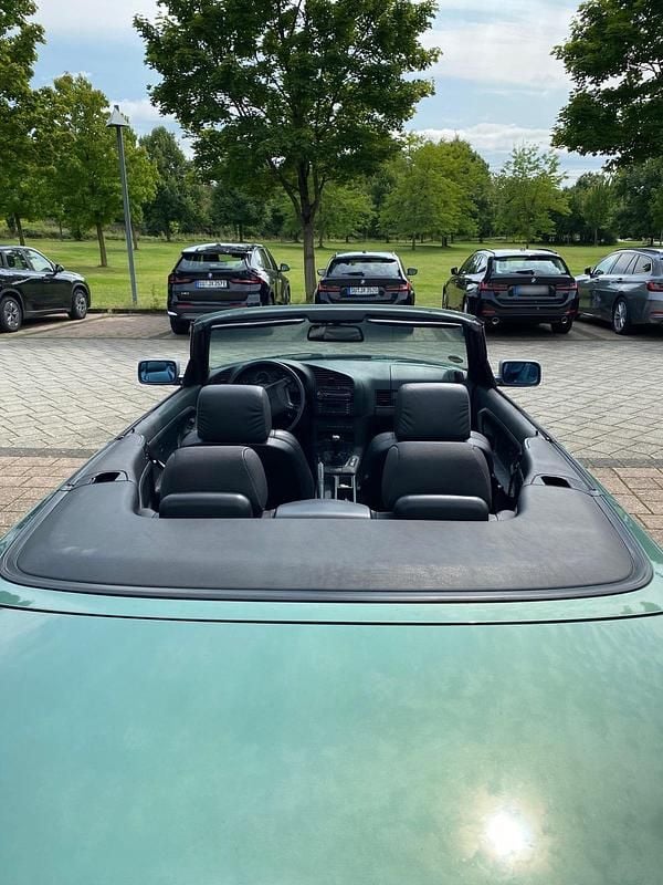 Gebraucht BMW 318 Cabriolet 120 PS (88 kW) 1998 Grün Cabrio