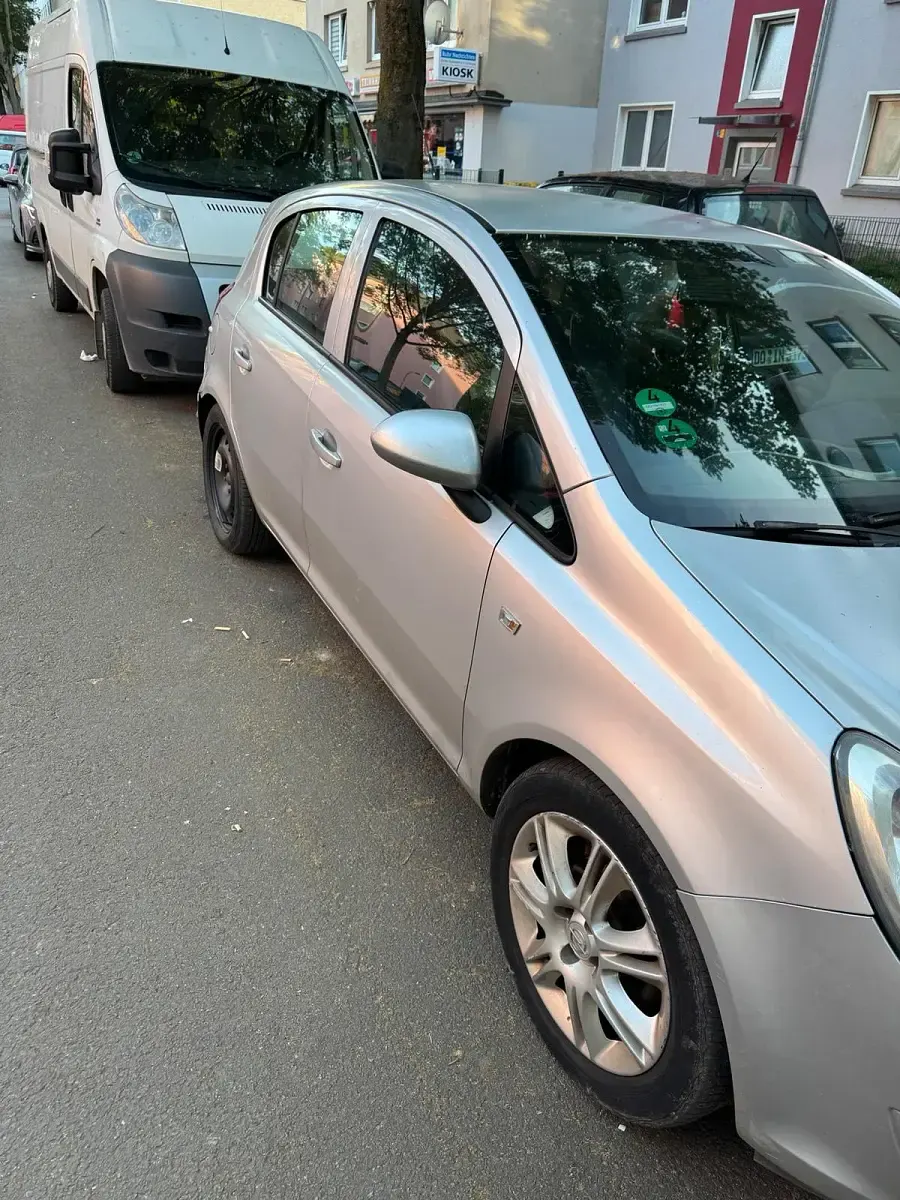 Gebraucht Opel Corsa 80 PS (58 kW) 2008 Grau Kleinwagen