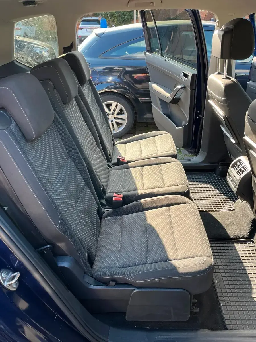 Gebraucht VW Touran 150 PS (110 kW) 2016 Blau Van / Kleinbus