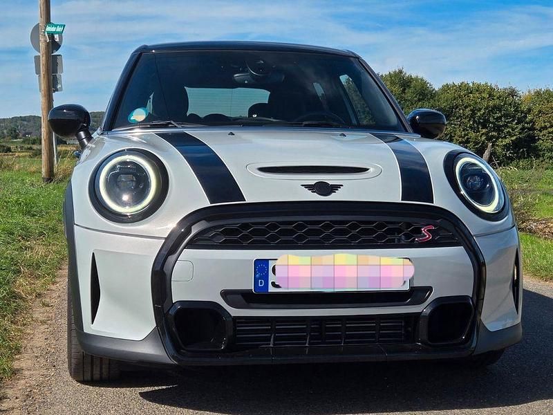 Weiß Gebraucht 2023 Mini Cooper S Kleinwagen | 27.900 € (Fairer Preis) - Bild 1/4