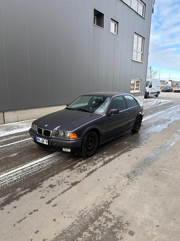 Violet Gebraucht 1998 BMW 316 Compact Kleinwagen | 900 € (Superpreis) - Bild 1/4