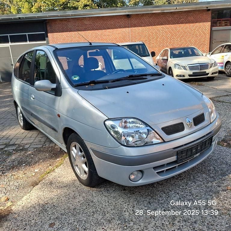 Silber Gebraucht 2003 Renault Scénic Van / Kleinbus | 999 € (Superpreis) - Bild 1/4
