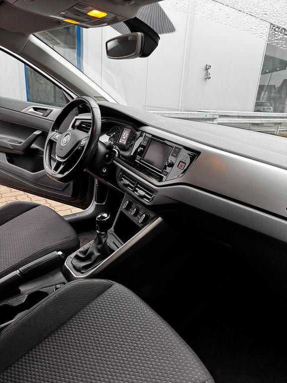 Gebraucht VW Polo 95 PS (69 kW) 2018 Schwarz Kleinwagen