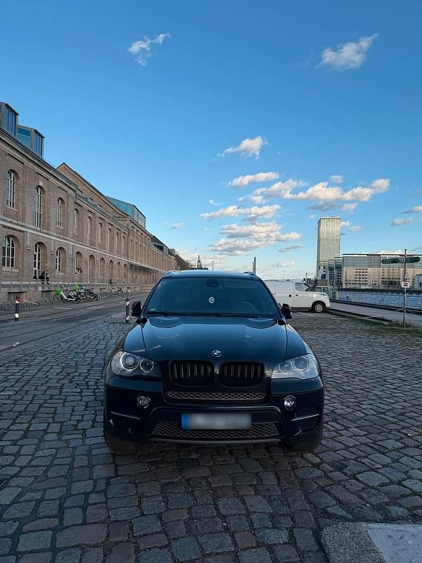 Second-hand BMW X5 306 CP (225 kW) 2010 Negru SUV