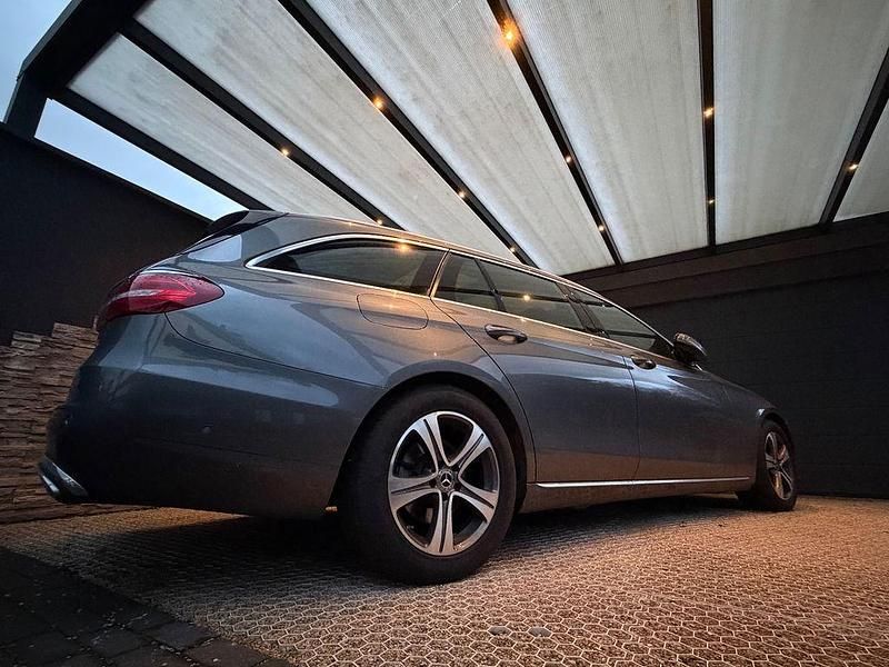 Gebraucht Mercedes E300 245 PS (180 kW) 2018 Grau Kombi