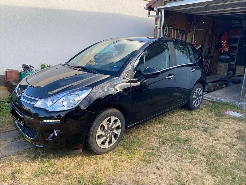 Schwarz Gebraucht 2016 Citroën C3 SELECTION Kleinwagen | 5.799 € (Superpreis) - Bild 1/4