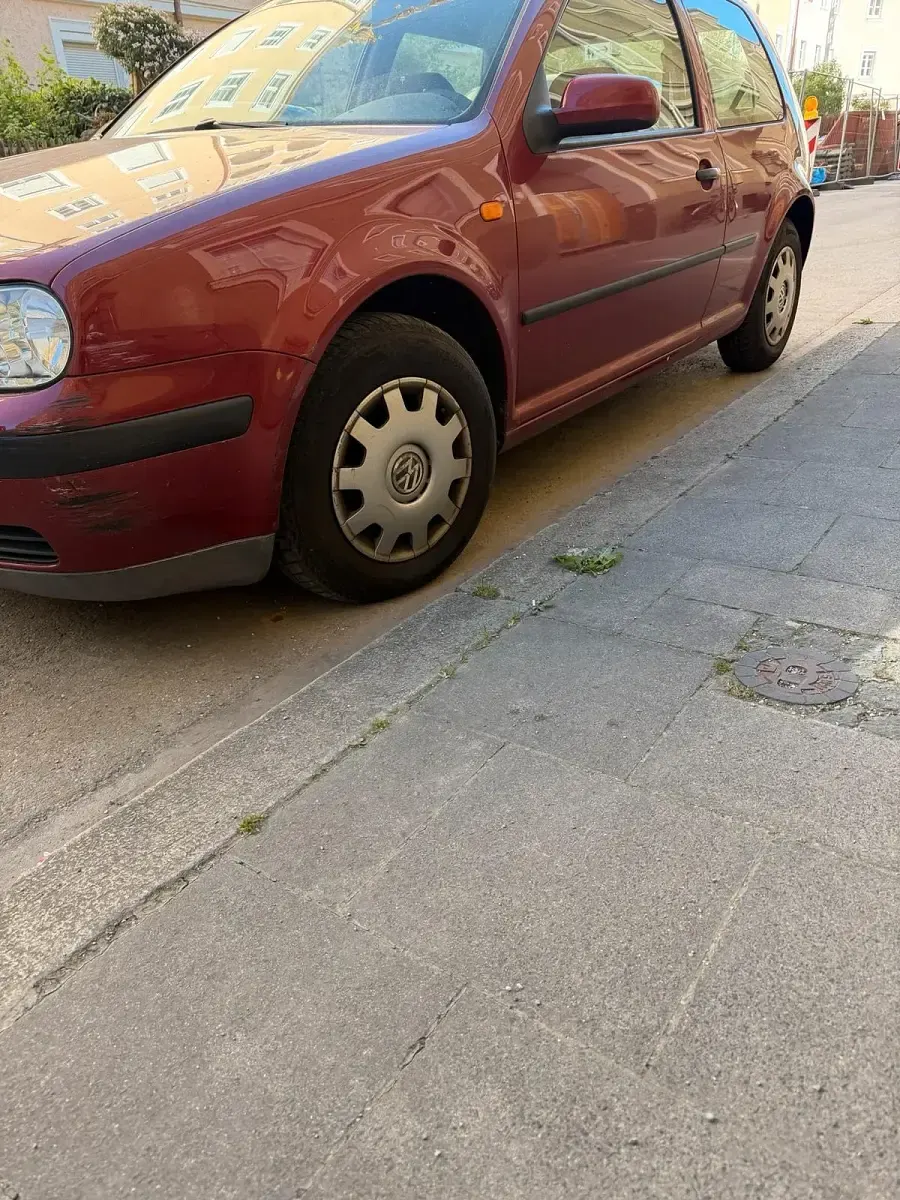 Usata VW Golf IV 75 CV (55 kW) 2000 Rosso Utilitaria