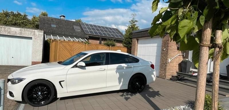 Weiß Gebraucht 2018 BMW 418 Coupé | 18.500 € - Bild 1/4