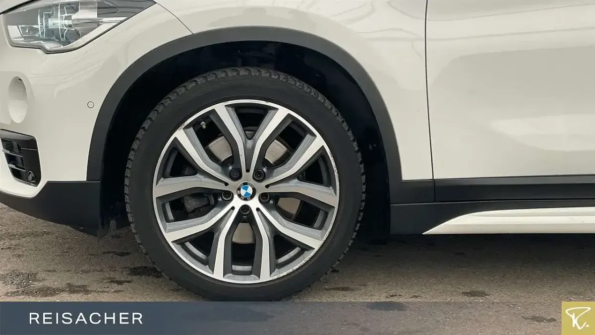 Gebraucht BMW X1 Sport Line 190 PS (139 kW) 2019 Alpinweiß uni SUV