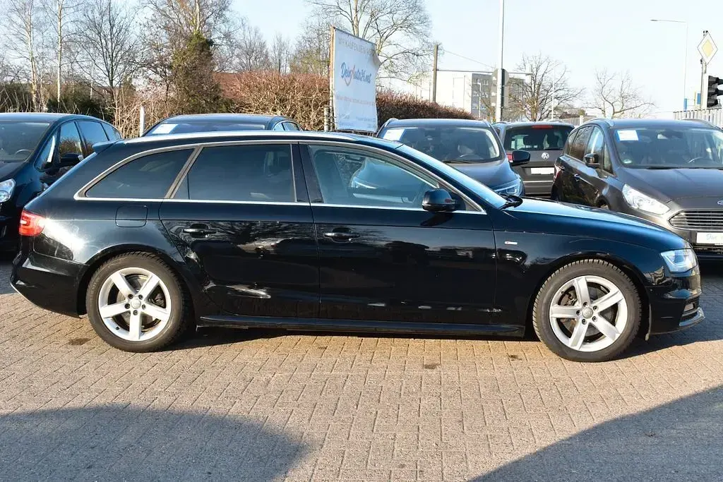 Gebraucht Audi A4 S-Line 150 PS (110 kW) 2015 Schwarz Kombi