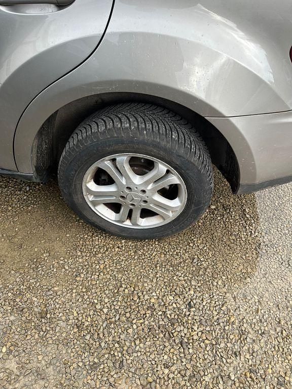 Gebraucht Mercedes ML320 224 PS (164 kW) 2007 Gold SUV