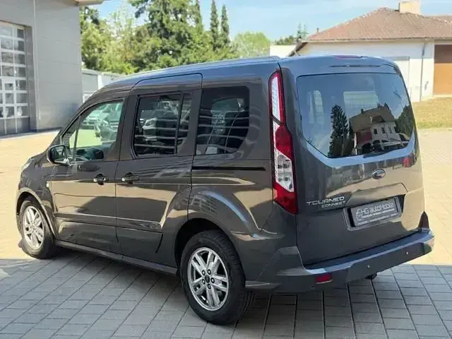 Gebraucht Ford Tourneo Connect Titanium 120 PS (88 kW) 2019 Grau Van / Kleinbus