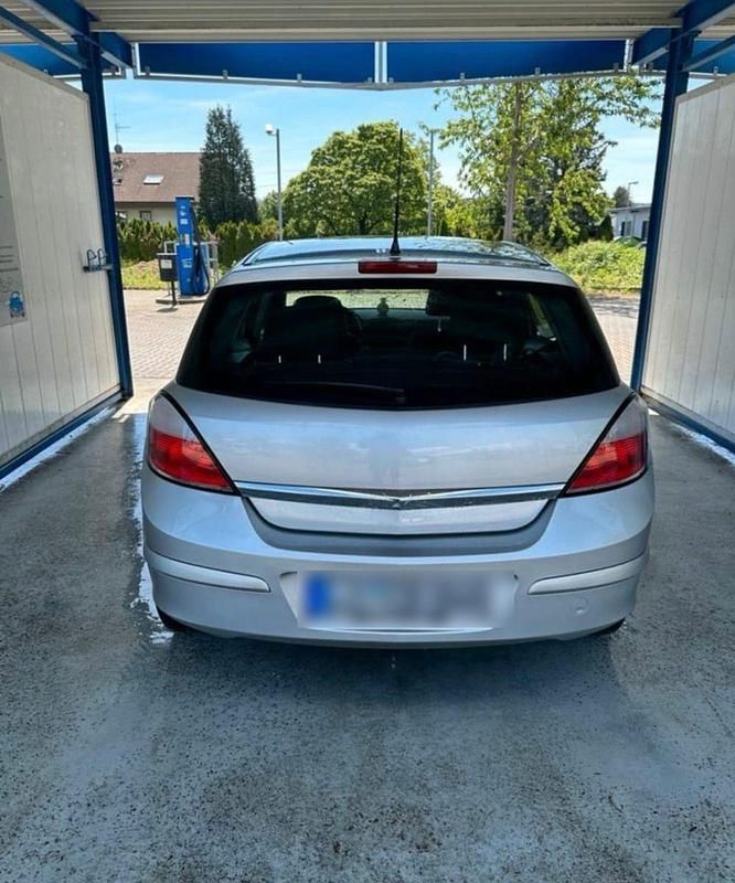 Gebraucht Opel Astra 105 PS (77 kW) 2005 Silber Kombi