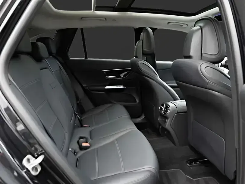 Gebraucht Mercedes GLC200 Avantgarde 163 PS (119 kW) 2024 Schwarz SUV