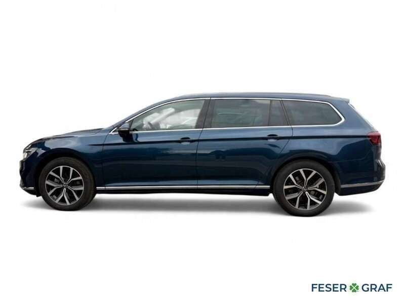 Gebraucht VW Passat Elegance 150 PS (110 kW) 2024 Aquamarinblau metallic Kombi