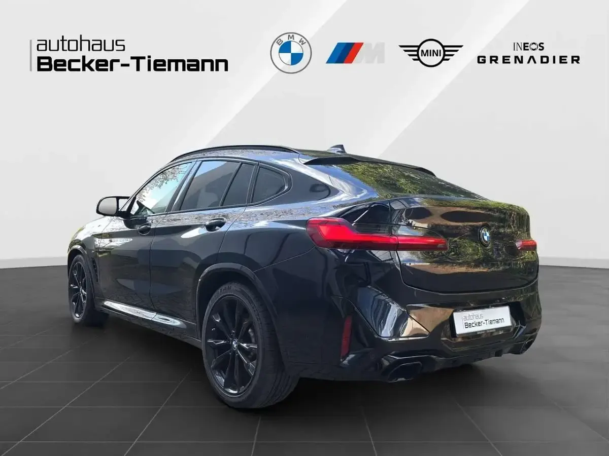 Gebraucht BMW X4 M 340 PS (250 kW) 2023 M carbonschwarz SUV