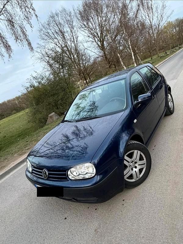 Gebraucht VW Golf IV 102 PS (75 kW) 2002 Blau Limousine