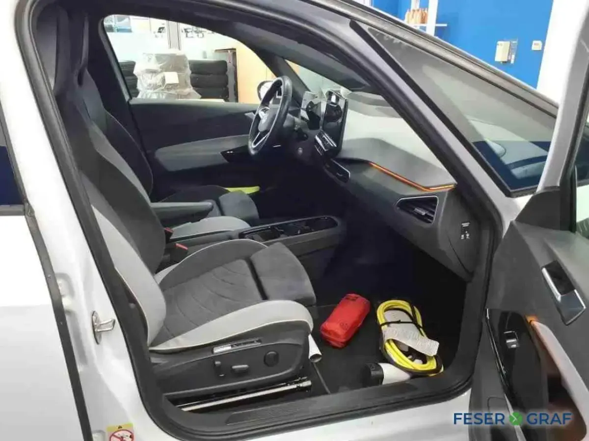 Gebraucht VW ID.3 Pro 150 kW (204 PS) 2023 Gletscherweiß Kleinwagen