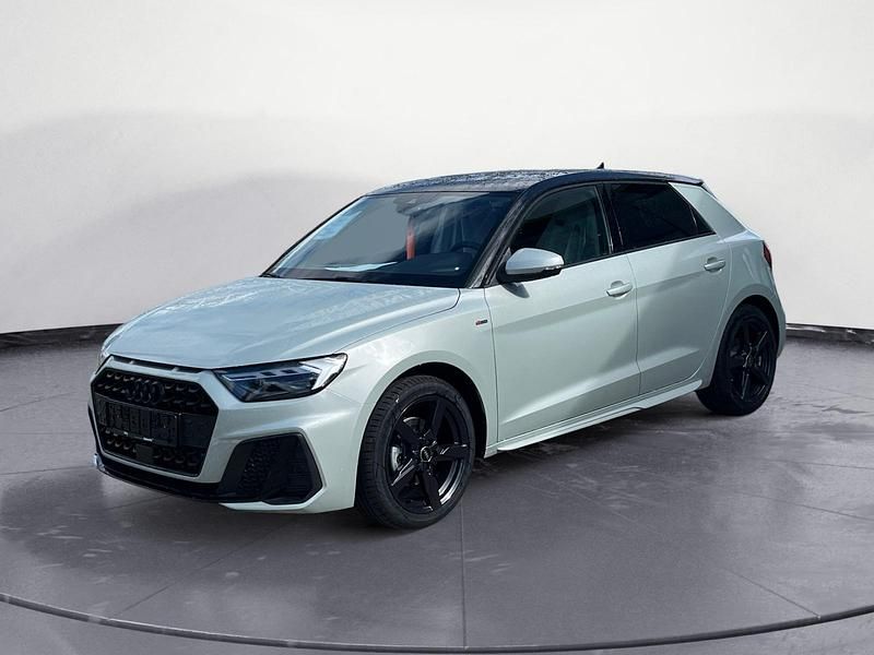 Silber Neu 2025 Audi A1 Sportback S-Line Kleinwagen | 29.067 € (Guter Preis) - Bild 1/4