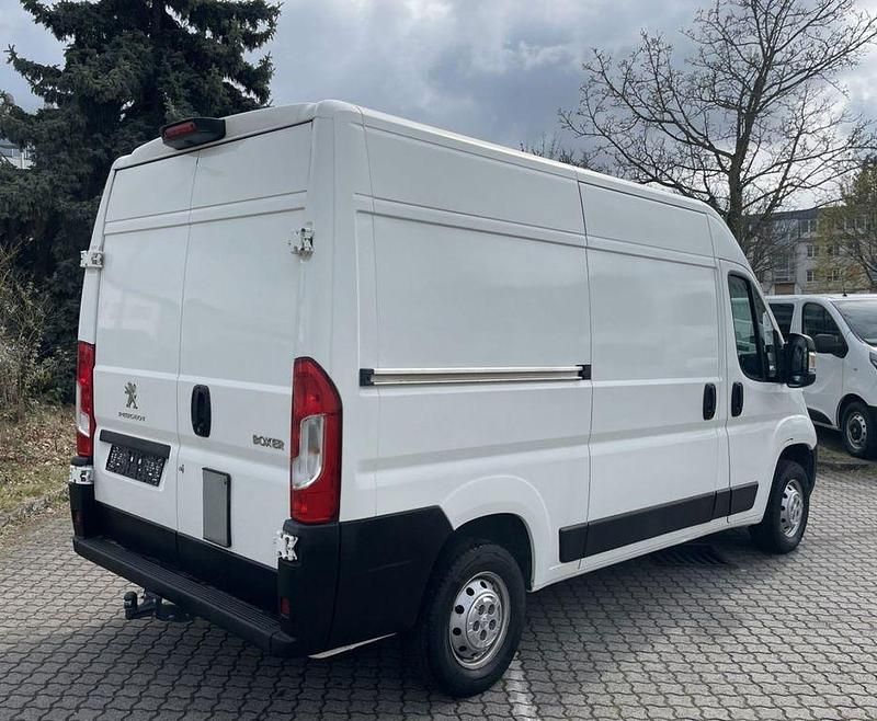 Gebraucht Peugeot Boxer 131 PS (96 kW) 2019 Weiß Van