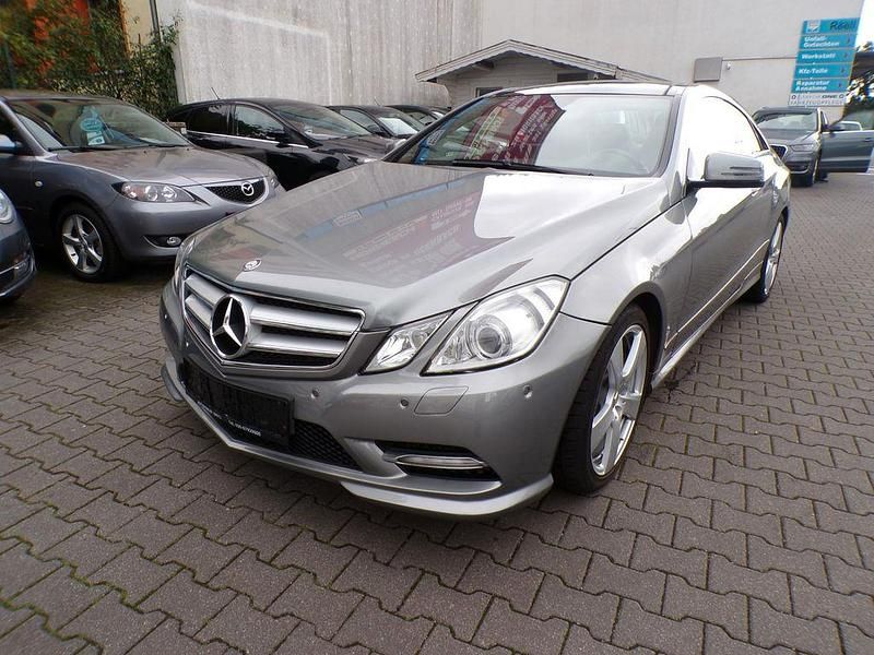 Grau Gebraucht 2013 Mercedes E350 Coupé | 12.990 € (Fairer Preis) - Bild 1/4