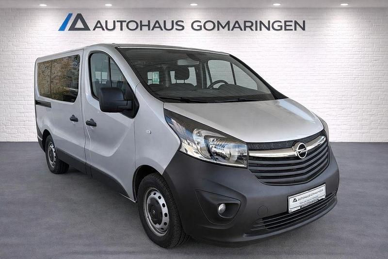 Gebraucht Opel Vivaro 125 PS (91 kW) 2018 Silber Van / Kleinbus