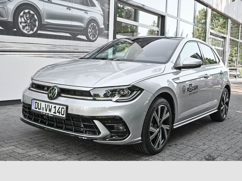 Reflexsilber metallic Gebraucht 2024 VW Polo R-line Limousine | 29.899 € (Teuer) - Bild 1/4