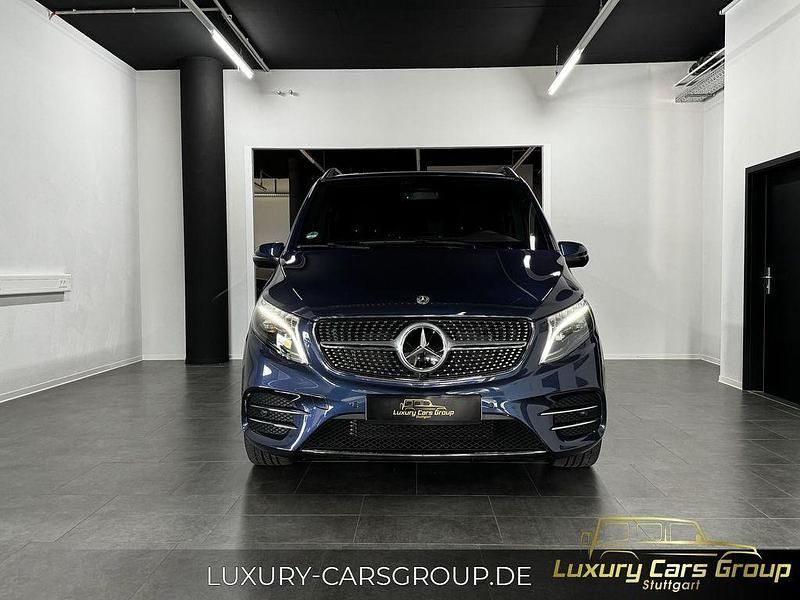 Gebraucht Mercedes V250 AMG 190 PS (139 kW) 2024 5842 sodalithblau metallic Van / Kleinbus