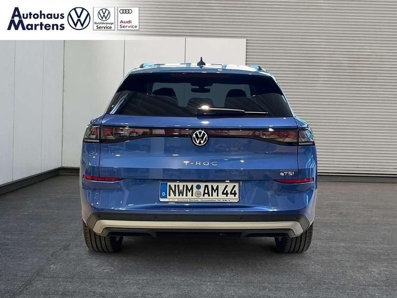 Gebraucht VW T-Roc Life 150 PS (110 kW) 2025 Blau SUV